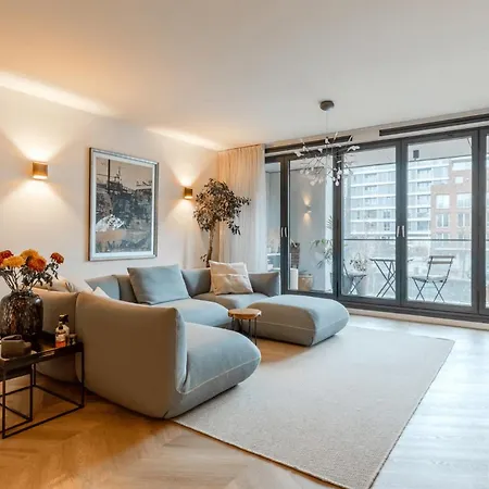 Gemeubileerd Te Huur Apartment *